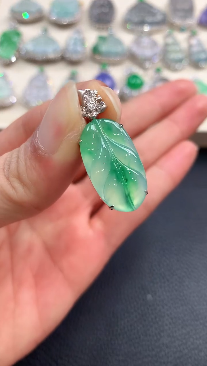 【闪购商品】翡翠吊坠(不含链)18K金镶嵌n4    