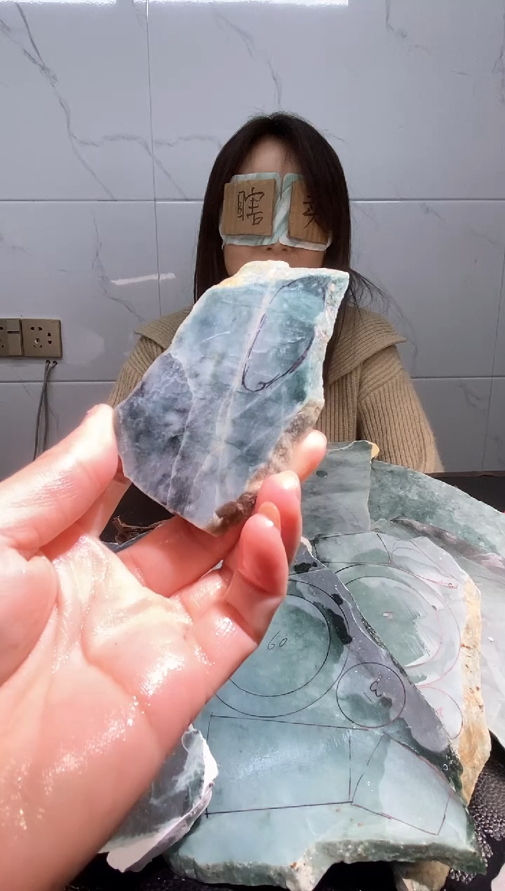 【闪购商品】翡翠挂件未镶嵌天然A货翡翠