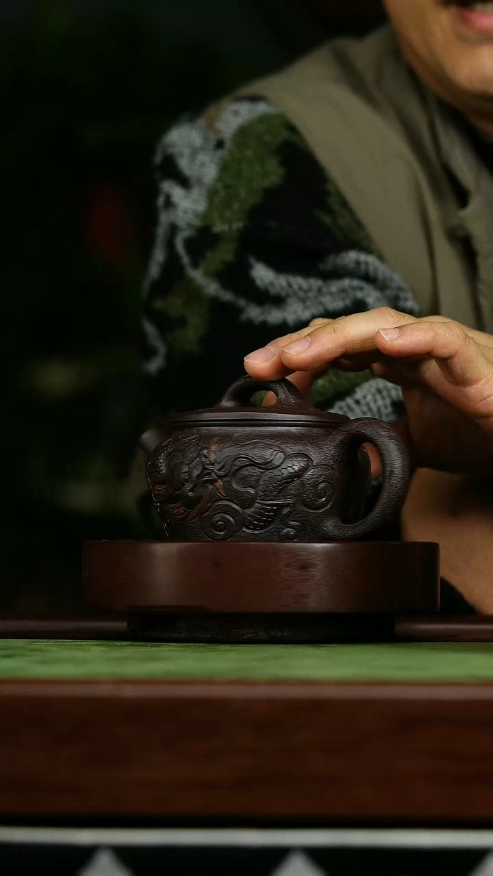 茶壶紫砂c5石红隐龙汉瓦