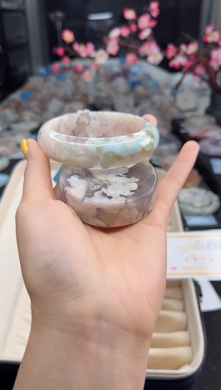 石英质玉未镶嵌手镯60圈口（赠送镯心）6330106