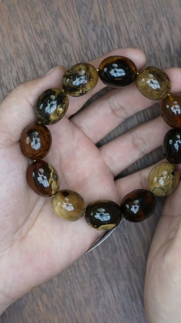 【闪购商品】琥珀裸石未镶嵌缅甸枣珠微瑕手串