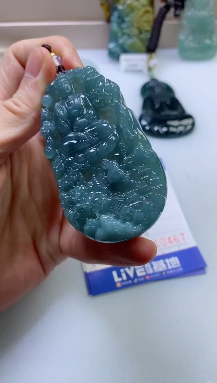翡翠挂件未镶嵌             
