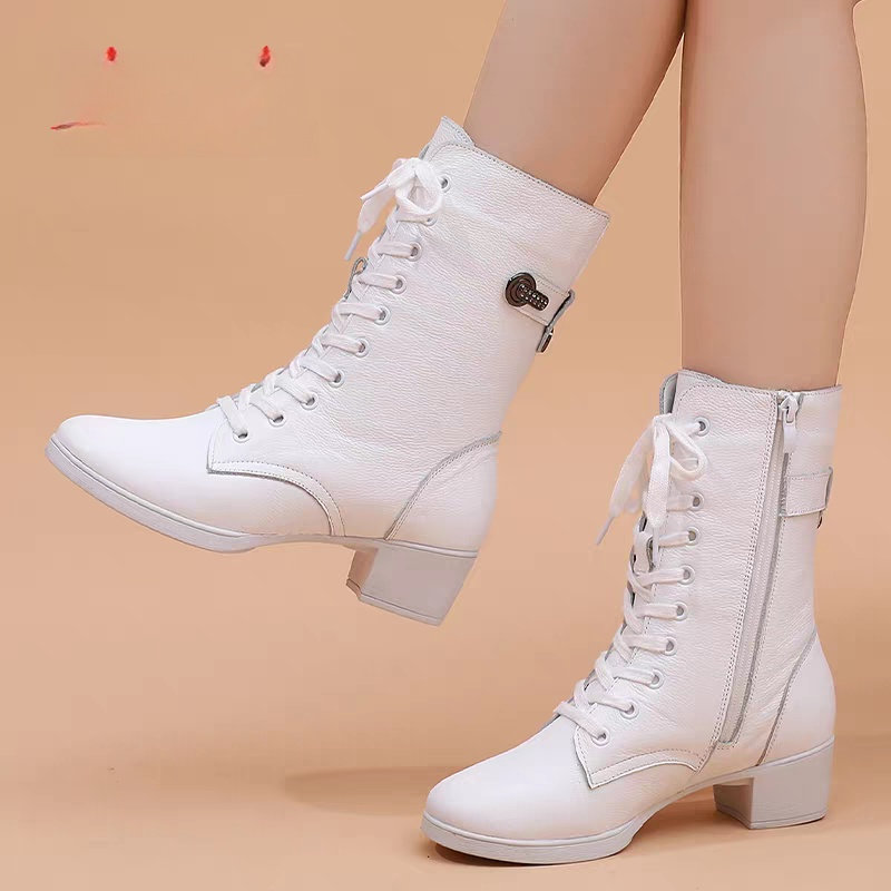 新款秋季马丁靴中筒中跟软底软面能跳广场舞的马丁靴