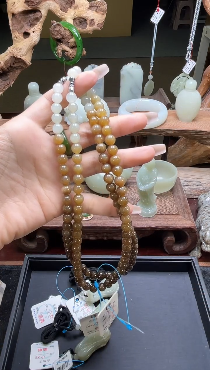 【闪购商品】和田玉吊坠未镶嵌卡8 且末金山渐变妈妈链 多样性发一