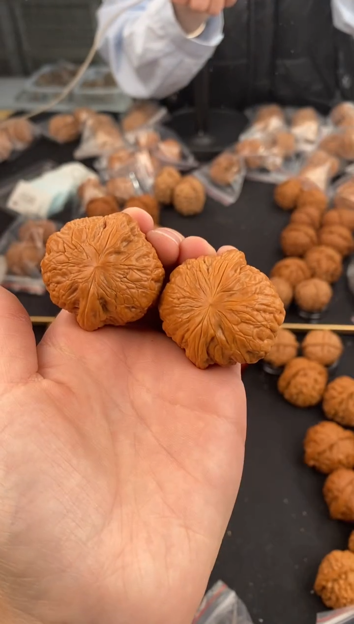 【闪购商品】文玩核桃把件铁锤39-x631