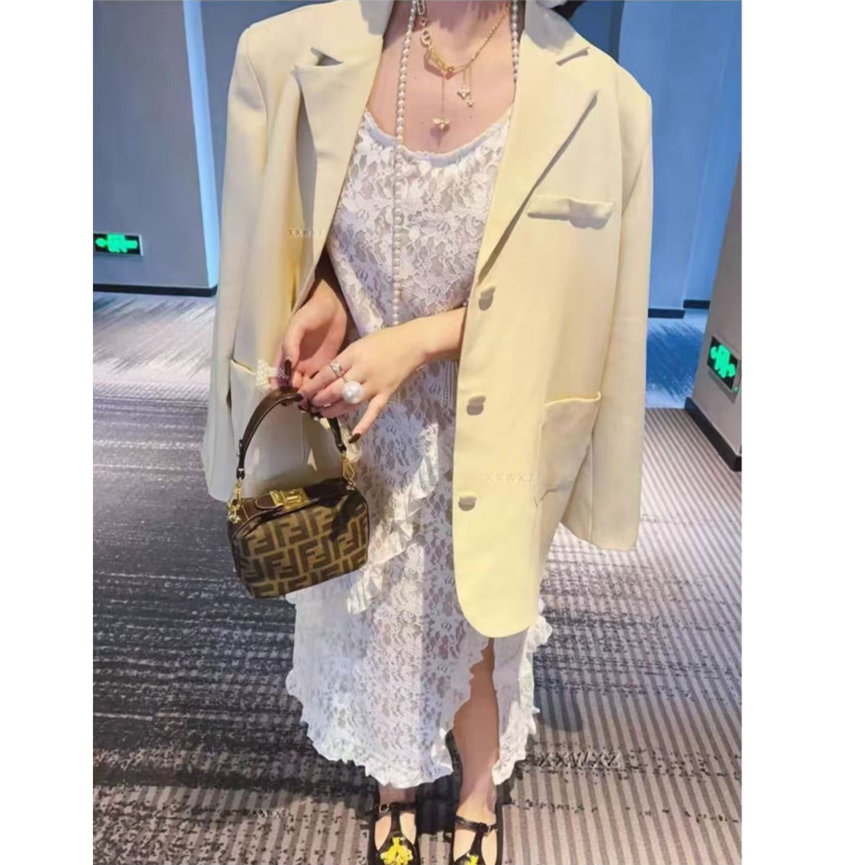 【FAFA】大码女装韩系宽松垫肩春款多巴胺色西服外套