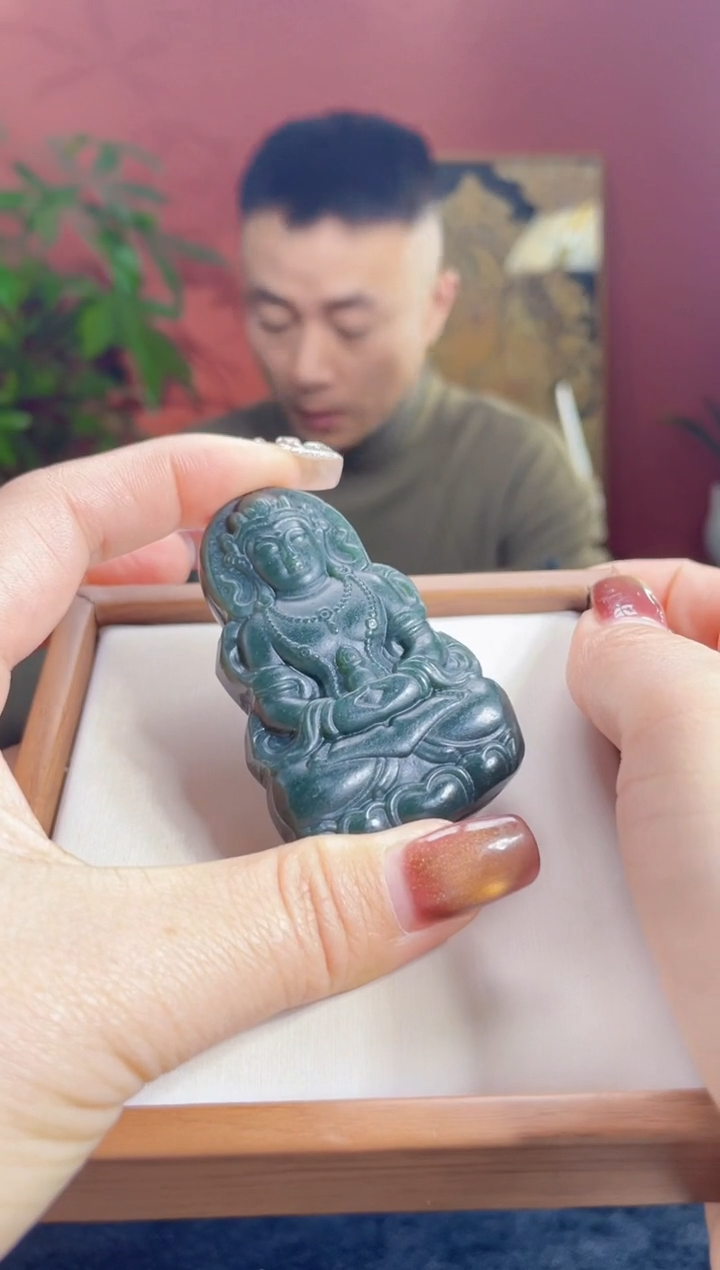 未镶嵌和田玉挂件观音