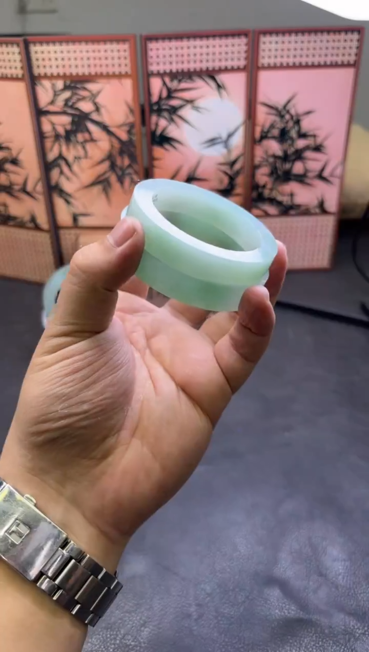 未镶嵌手镯定制翡翠多样性发货