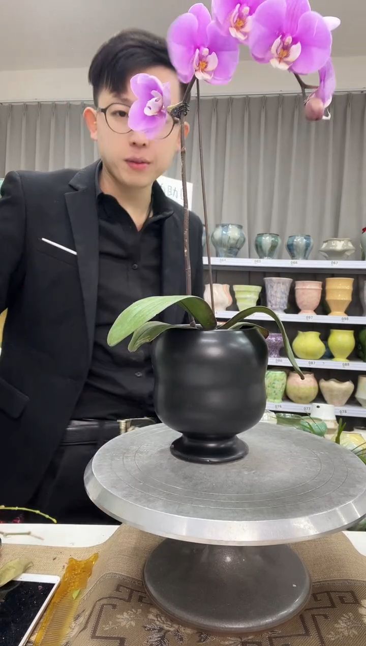 【1.3】花盆尺寸 高：14  口：9