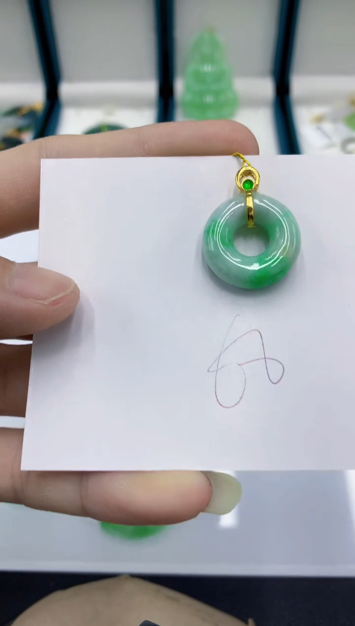 颈饰未镶嵌翡翠翡翠