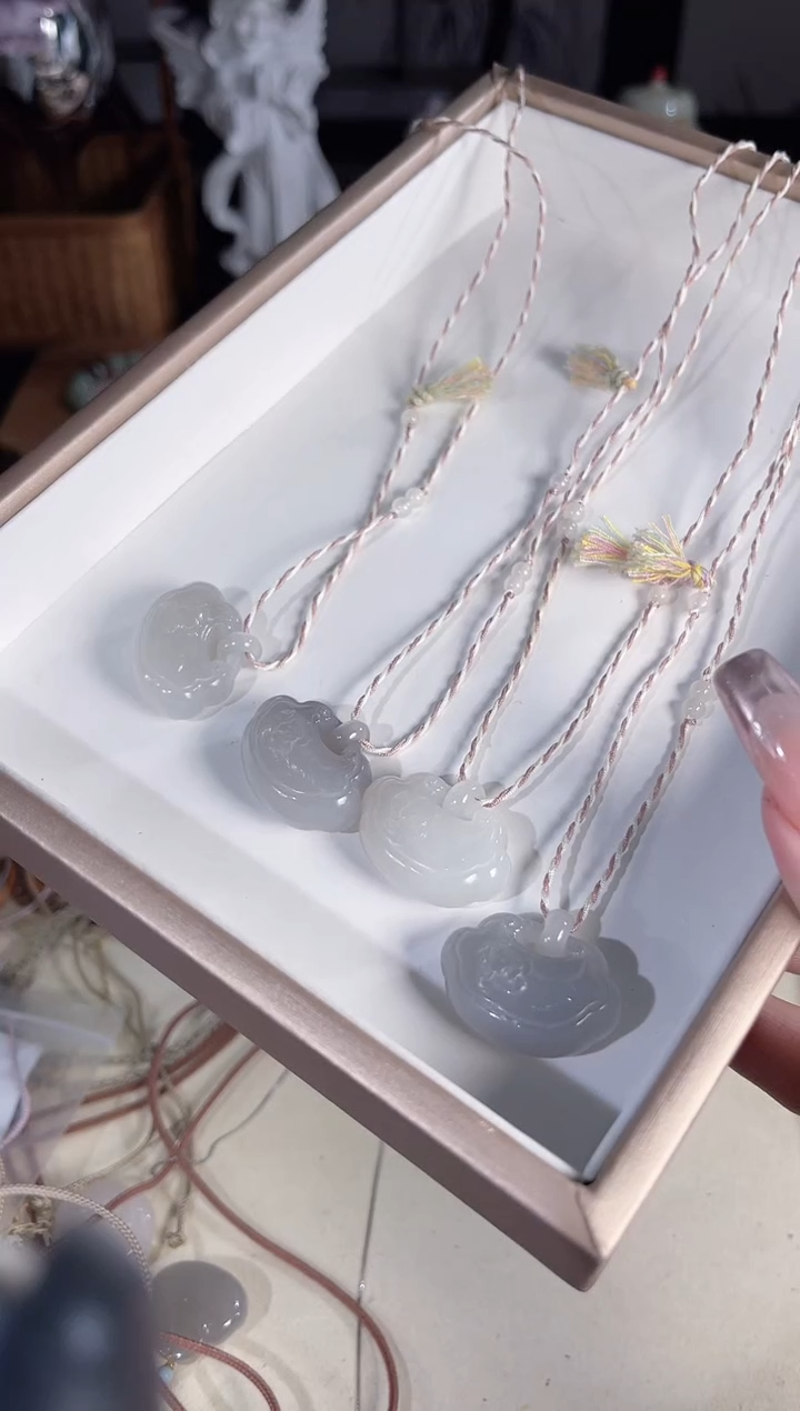 和田玉未镶嵌项链多样性发货其一默认天然特征