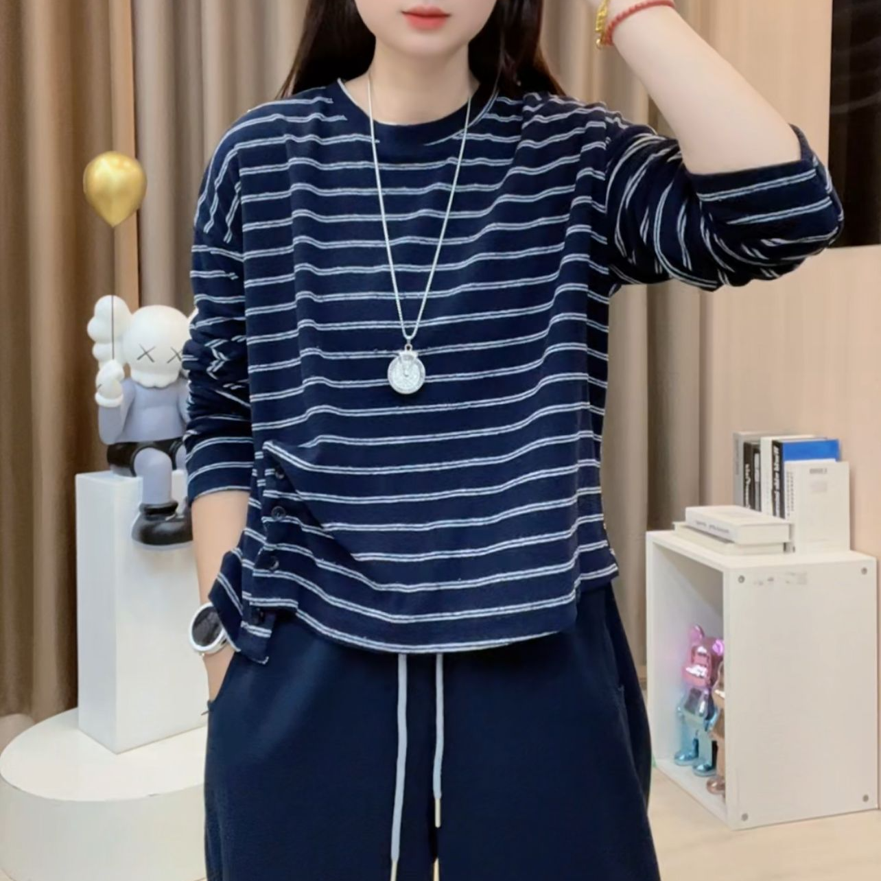 2025秋季新款韩版宽松条纹长袖打底衫休闲圆领上衣女B231