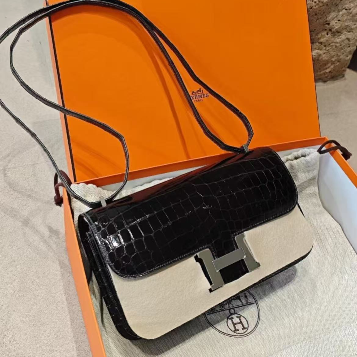 99新 Hermes/爱马仕 康康elan 黑银 两点鳄 框R刻