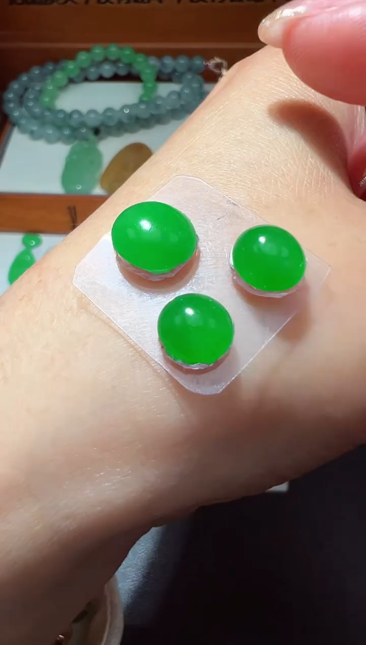 【闪购商品】定制翡翠未镶嵌8.8*4.8蛋面尾款