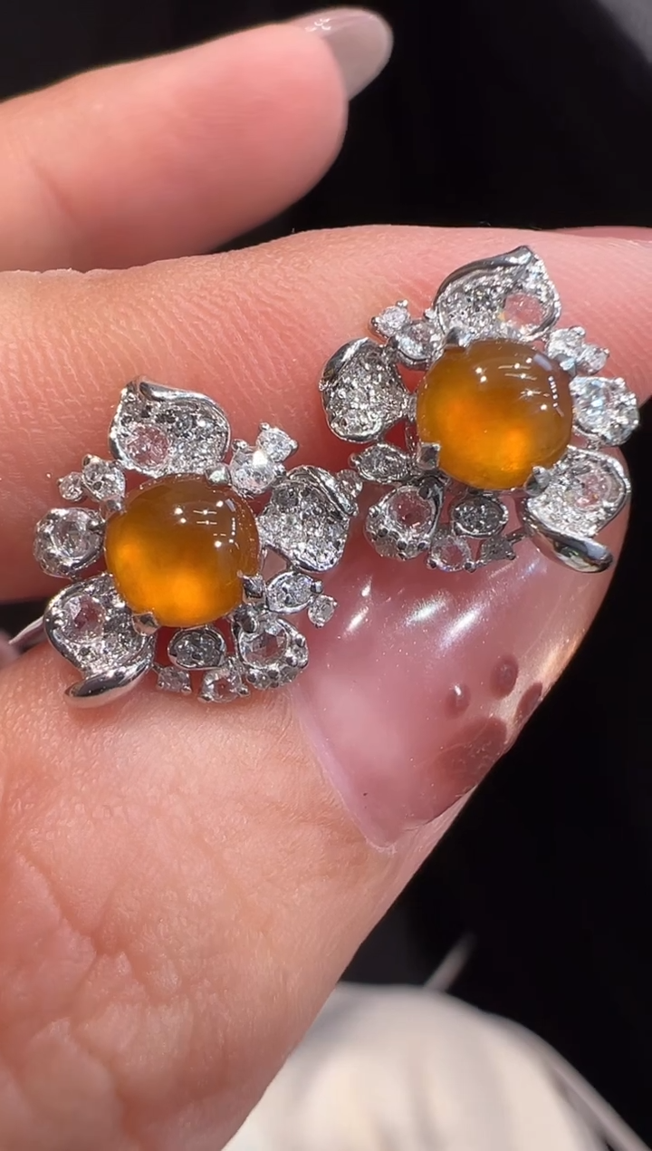 18K金镶嵌翡翠耳饰耳饰