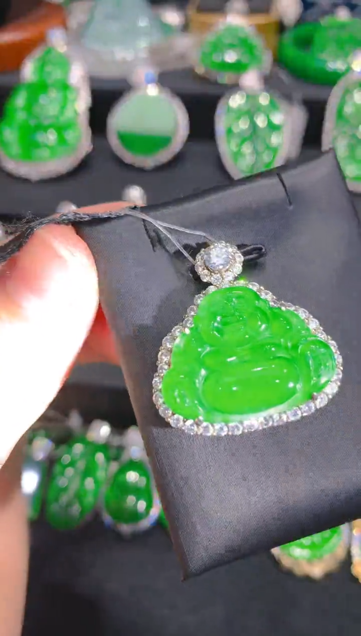 【闪购商品】翡翠颈饰银S925镶嵌12一季