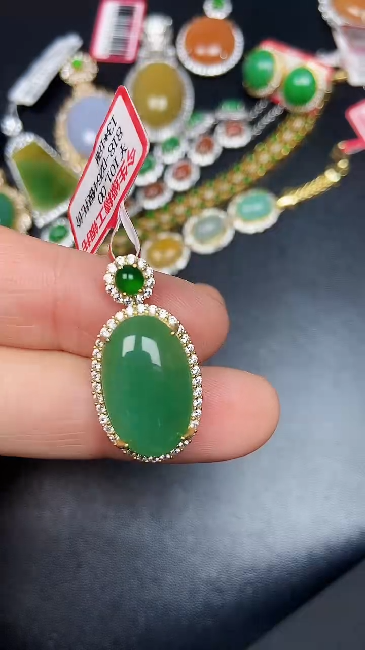 银S925镶嵌戒指翡翠1300