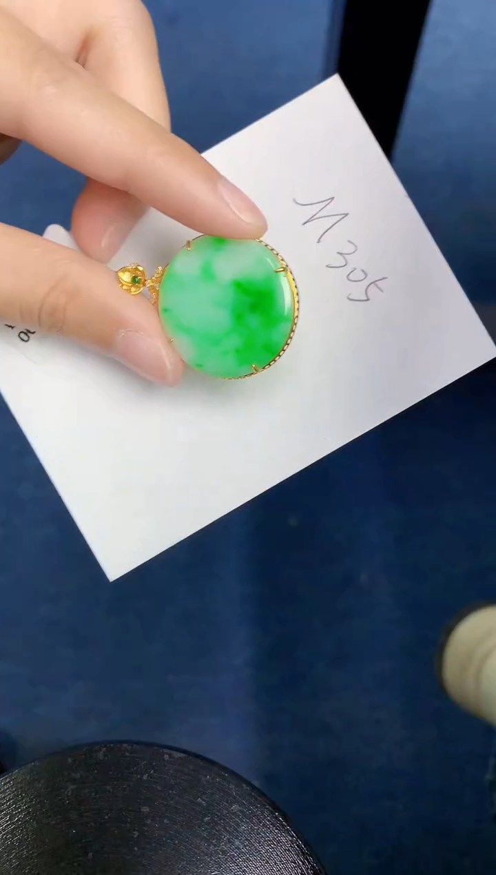 【闪购商品】翡翠颈饰18K金镶嵌000000000