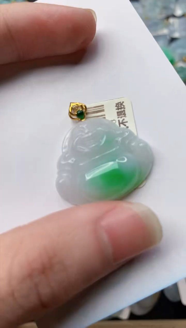 【闪购商品】翡翠颈饰18K金镶嵌26.........