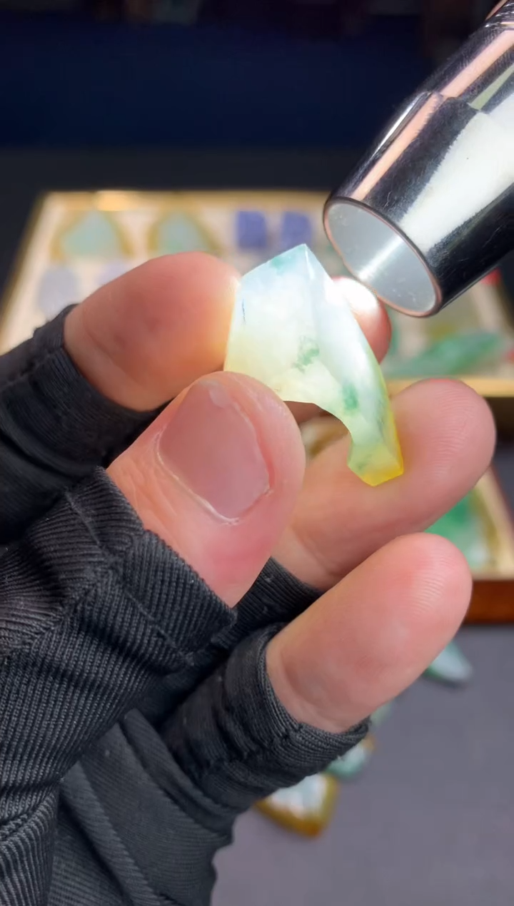 【闪购商品】定制翡翠未镶嵌含工费       