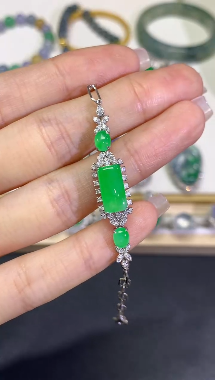 【闪购商品】翡翠颈饰18K金镶嵌团购40