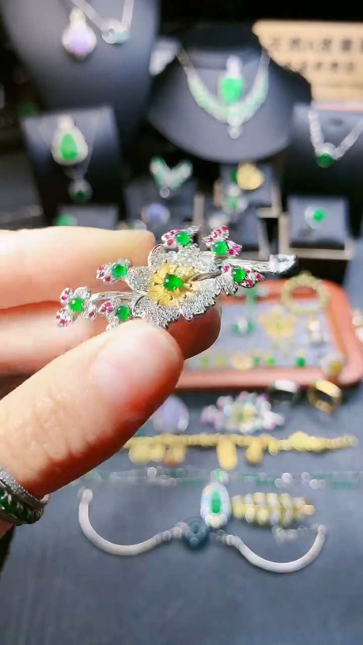 【闪购商品】翡翠耳饰银S925镶嵌胸针