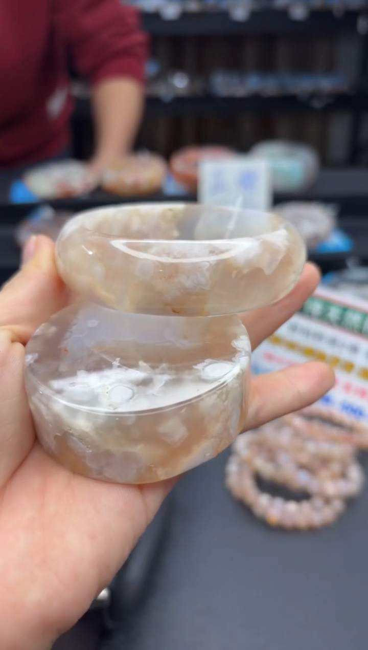 【闪购商品】石英质玉手镯未镶嵌249（61圈赠送镯心）