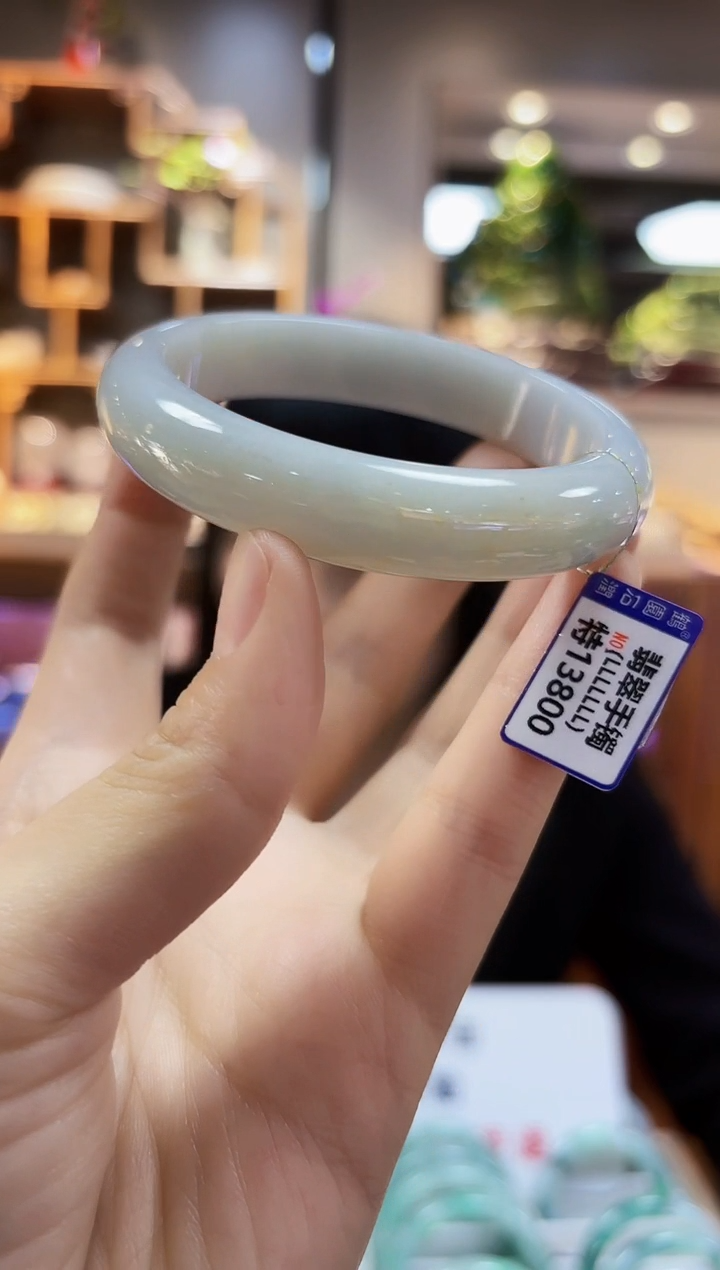 翡翠未镶嵌颈饰手镯60