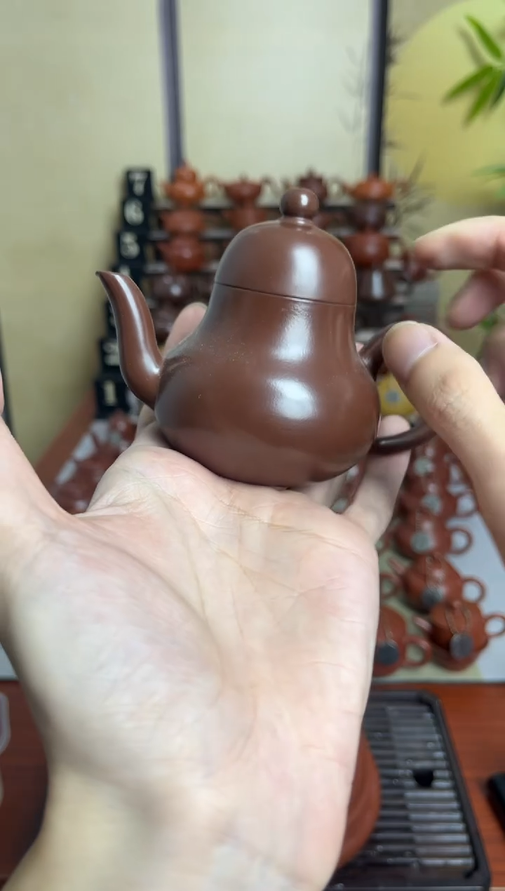 紫泥黑金刚思婷壶120cc手拉壶