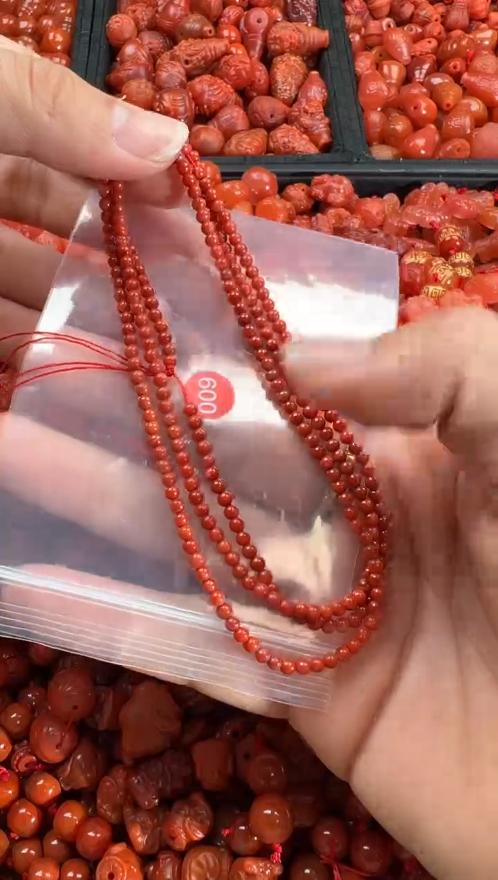 【闪购商品】南红玛瑙颈饰未镶嵌1