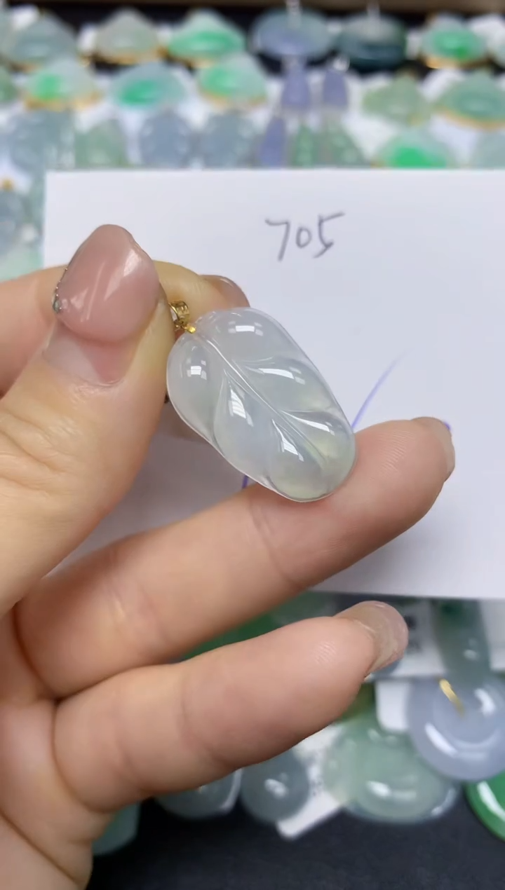 【闪购商品】翡翠挂件18K金镶嵌 天然翡翠A货