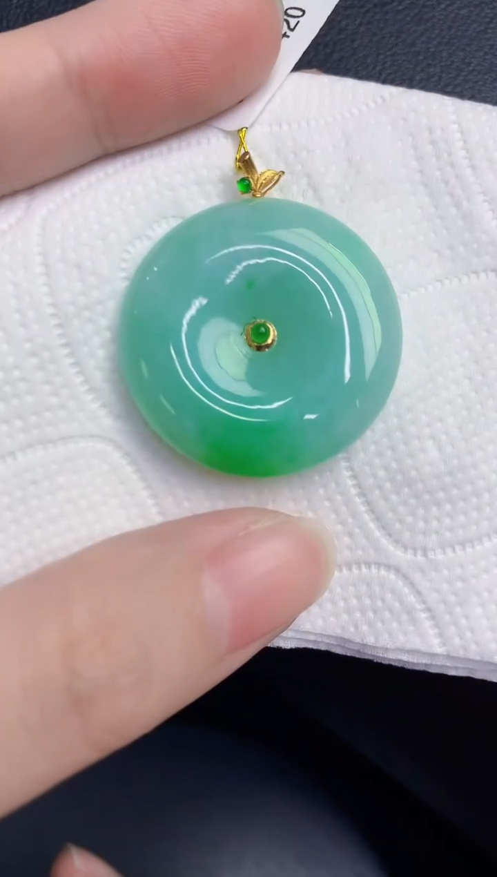 颈饰18K金镶嵌翡翠天然翡翠缅甸A货