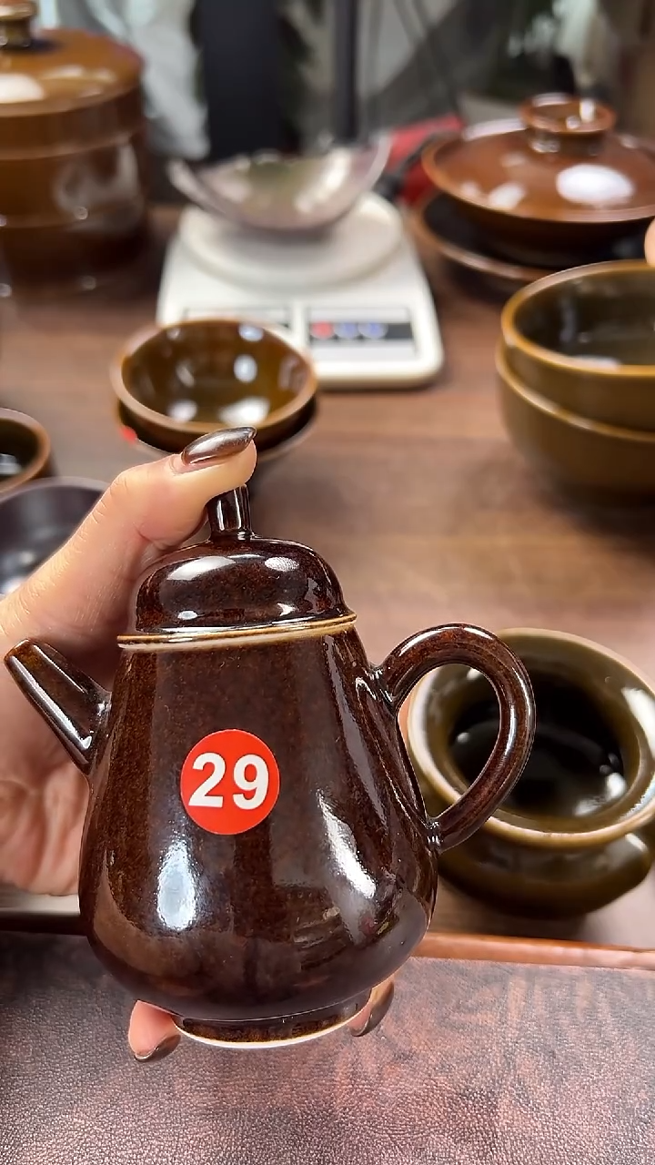 云****清微瑕泡茶壶不退不换