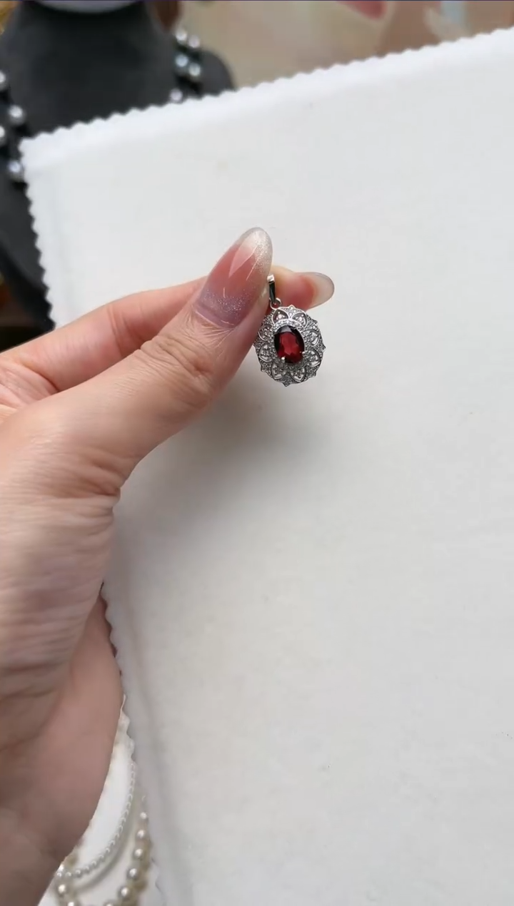 【闪购商品】石榴石吊坠(不含链)合金aw8116