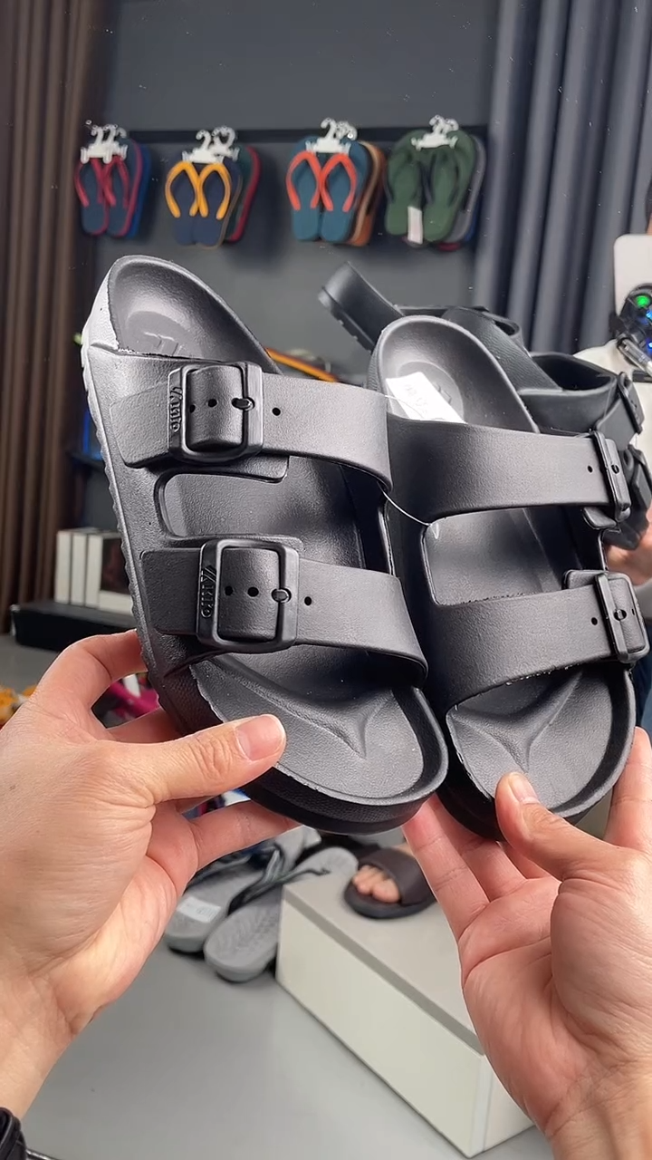 PVC-编号082-断码拖鞋（适合运动鞋40码）