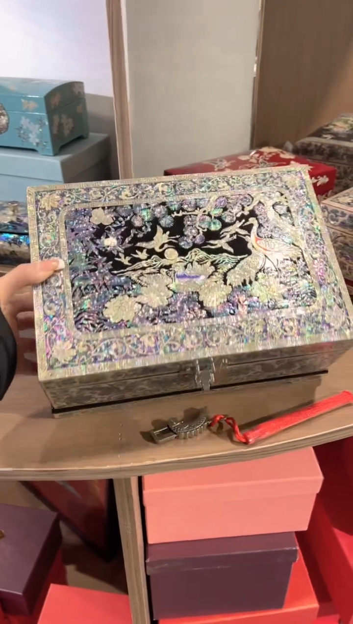 【闪购商品】鱼锁满贝底·弘贝雅螺钿漆器文化馆