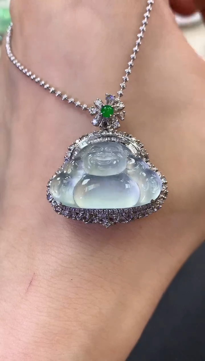 【闪购商品】翡翠吊坠(不含链)18K金镶嵌C40