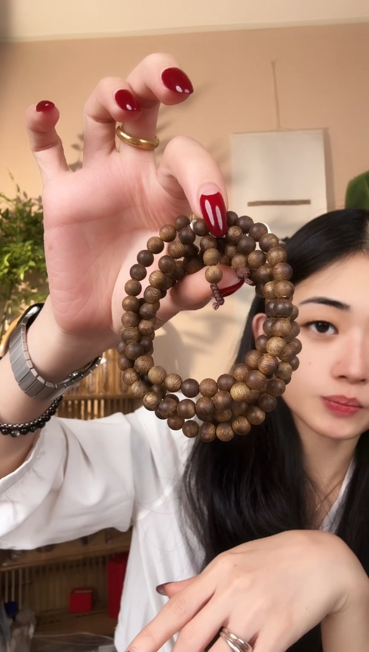 【闪购商品】沉香手串0.6圆珠多圈1件多样性发货-10