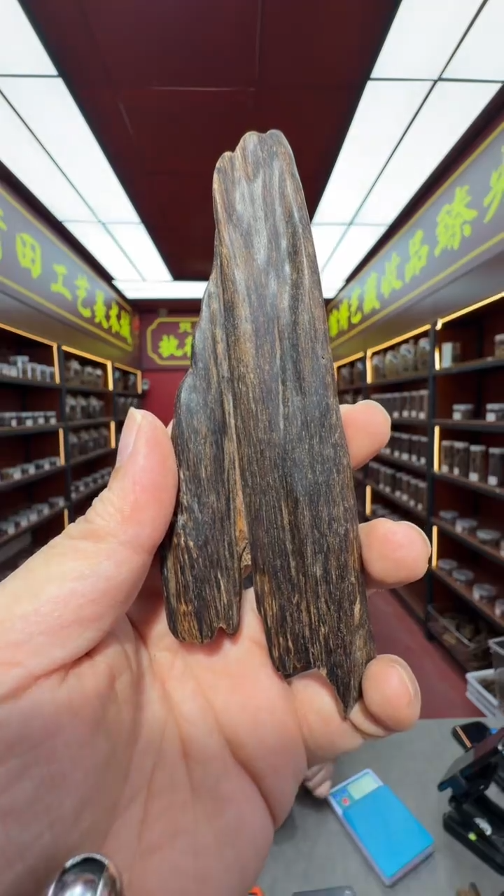 沉香吊坠多样性发一