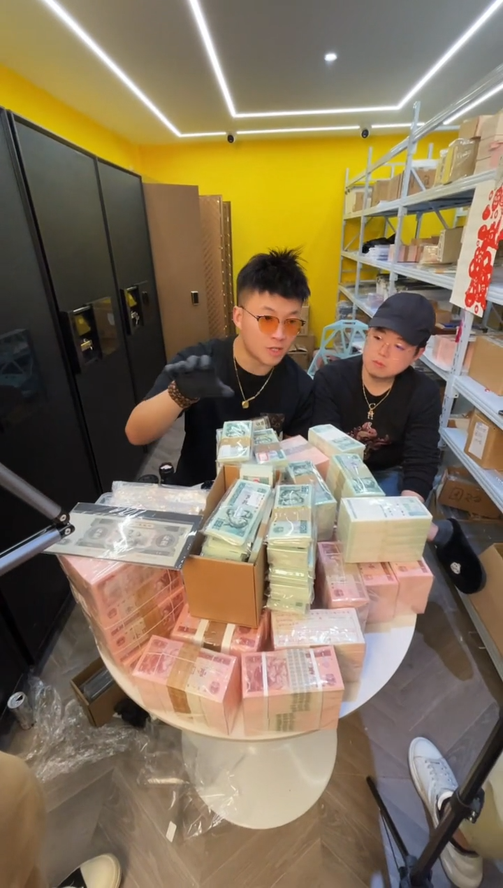 【闪购商品】带评级-四版币902整刀不挑号福利