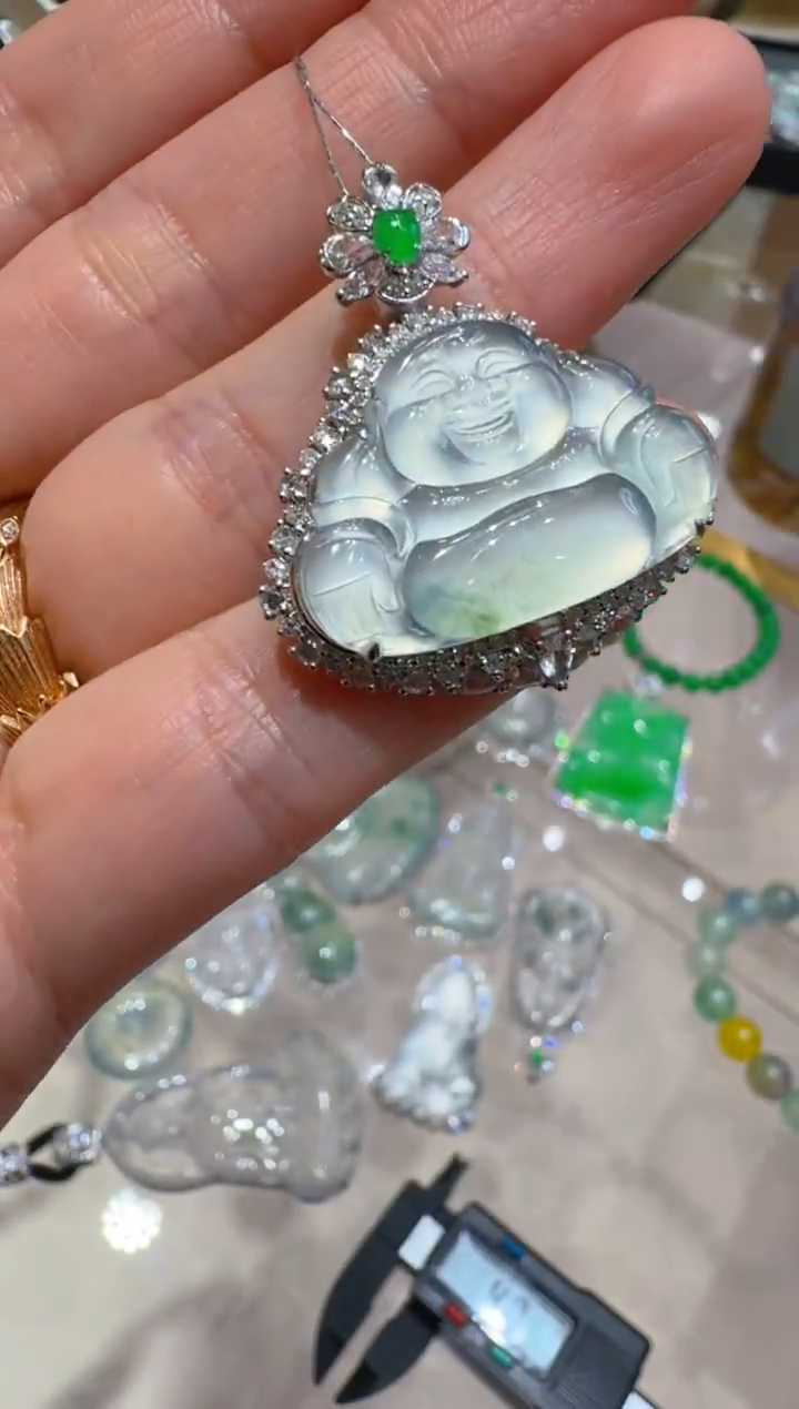吊坠(不含链)18K金镶嵌翡翠多样性团购发一件