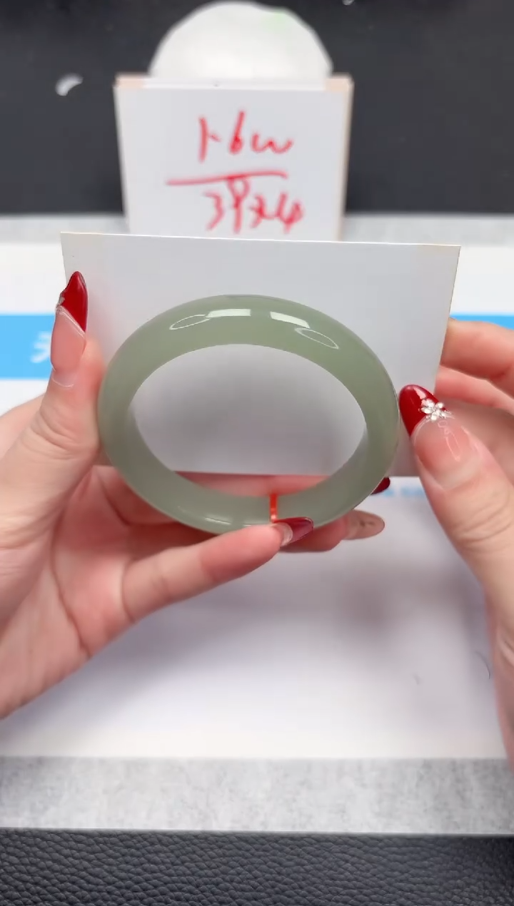 【闪购商品】石英质玉手镯未镶嵌428-56.2