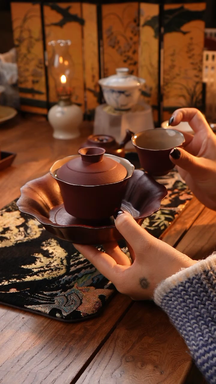 【闪购商品】红红火火恍恍惚惚