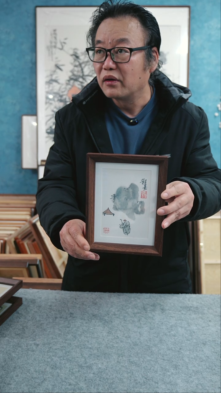 【闪购商品】国画8寸郑志超老师木质摆台