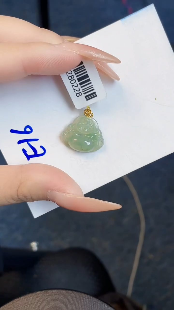 【闪购商品】翡翠颈饰18K金镶嵌00000000