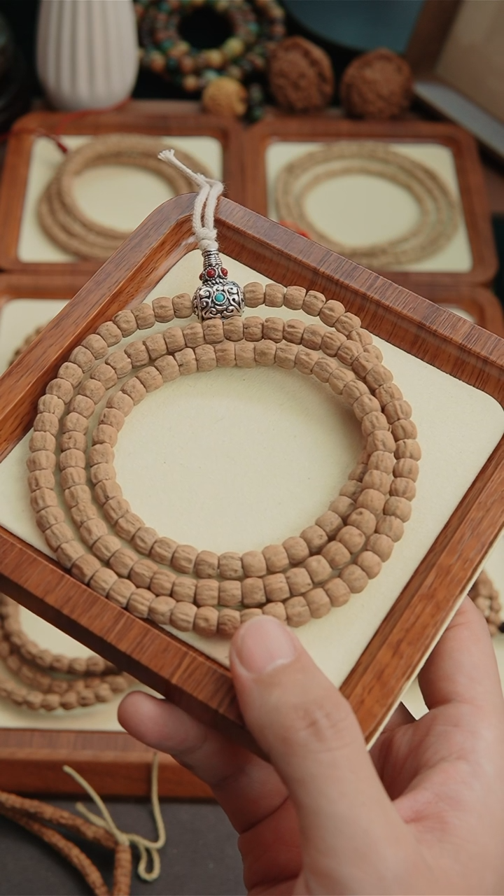 【闪购商品】柏香籽/百香籽手串厚切莲花