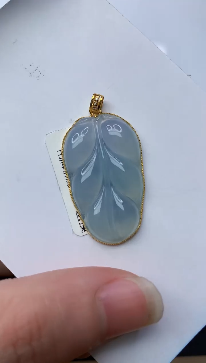 【闪购商品】翡翠颈饰18K金镶嵌67........