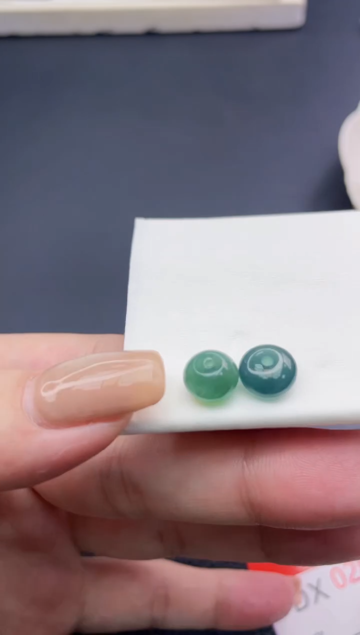 18K金镶嵌定制翡翠风***雨珠子