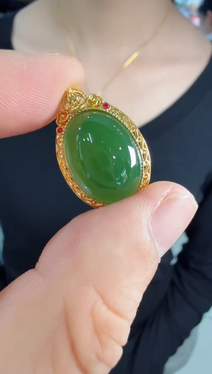 和田玉18K金镶嵌吊坠(不含链)蛋面吊坠 y03 多样性发一