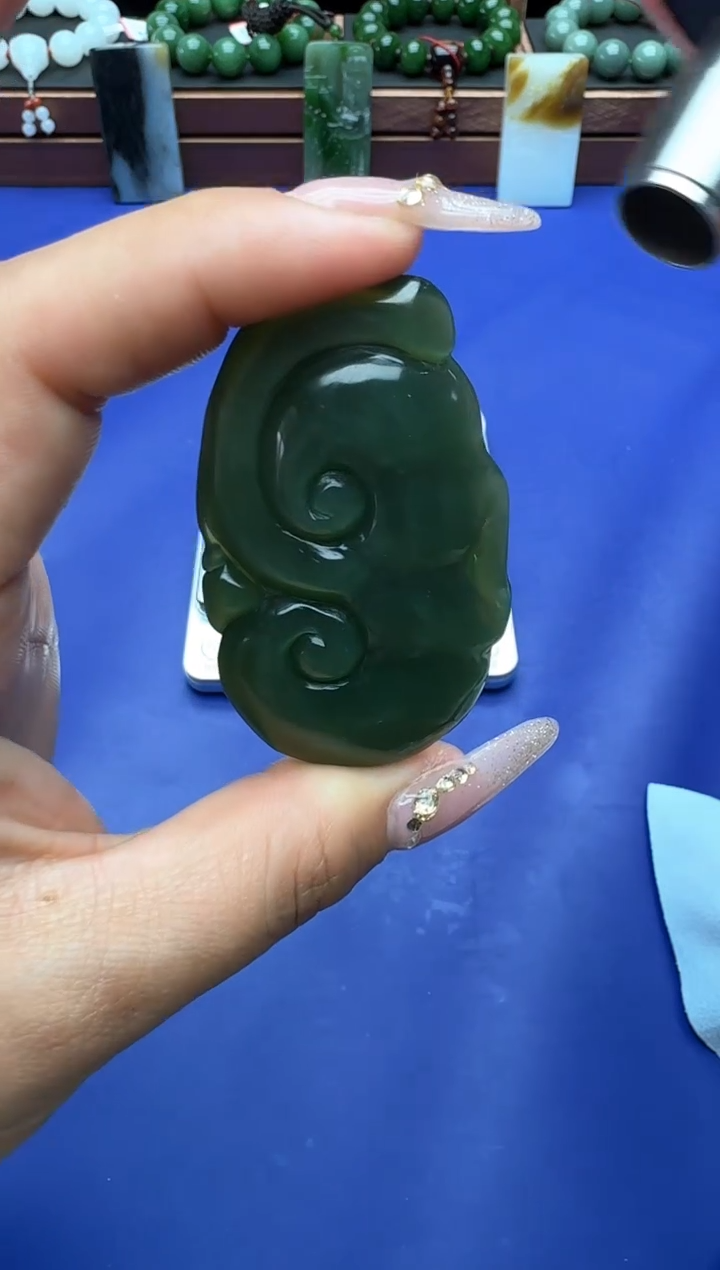 【闪购商品】和田玉挂件未镶嵌eb